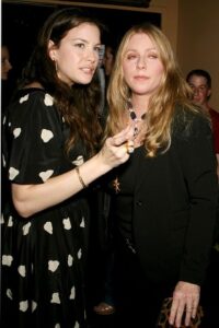 Photo of Bebe Buell and her daughter