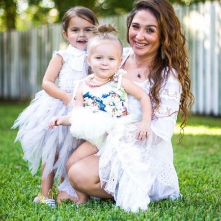 A Photo Of Josh's Celebrity Wife and Daughters Taylen and Aleia.